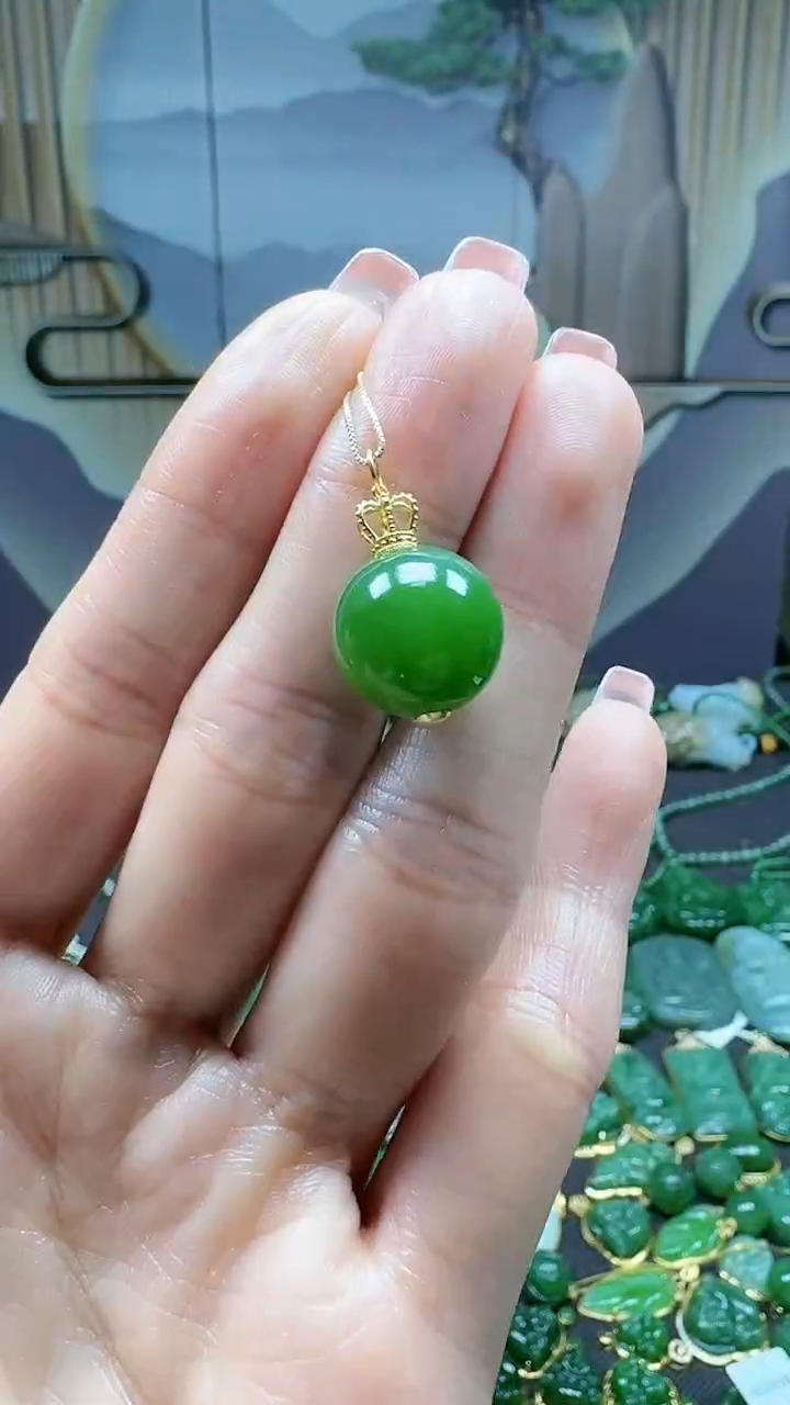 【闪购商品】和田玉挂件18K金镶嵌1