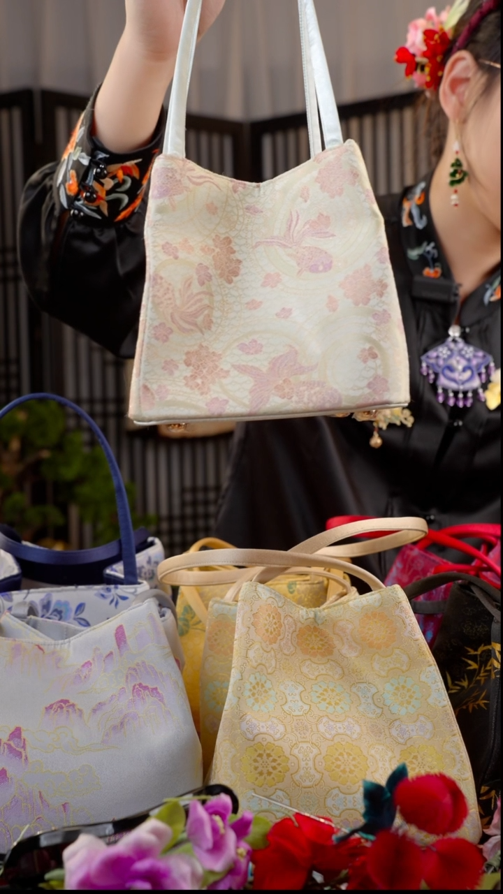 刺绣懿**?非遗绒花苏绣饰品