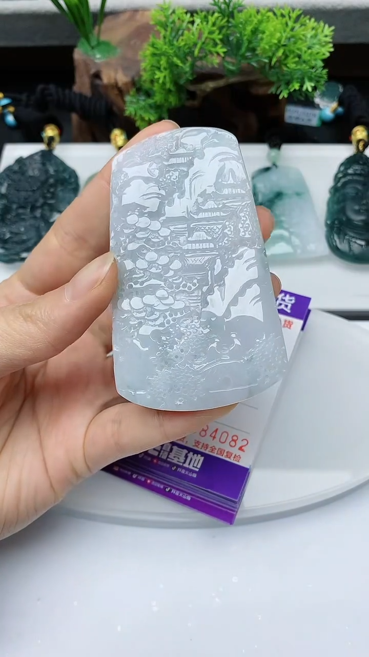 【闪购商品】翡翠颈饰未镶嵌