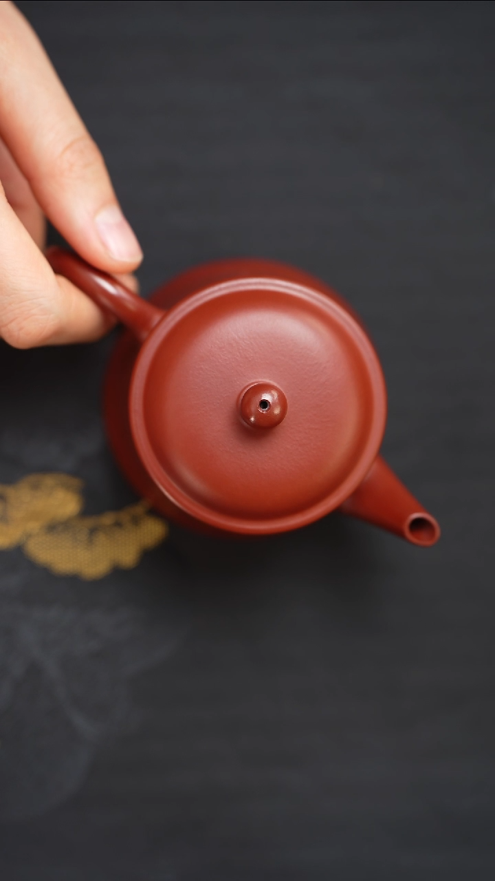 【闪购商品】紫砂茶壶朱泥致远山水柱瓦100CC