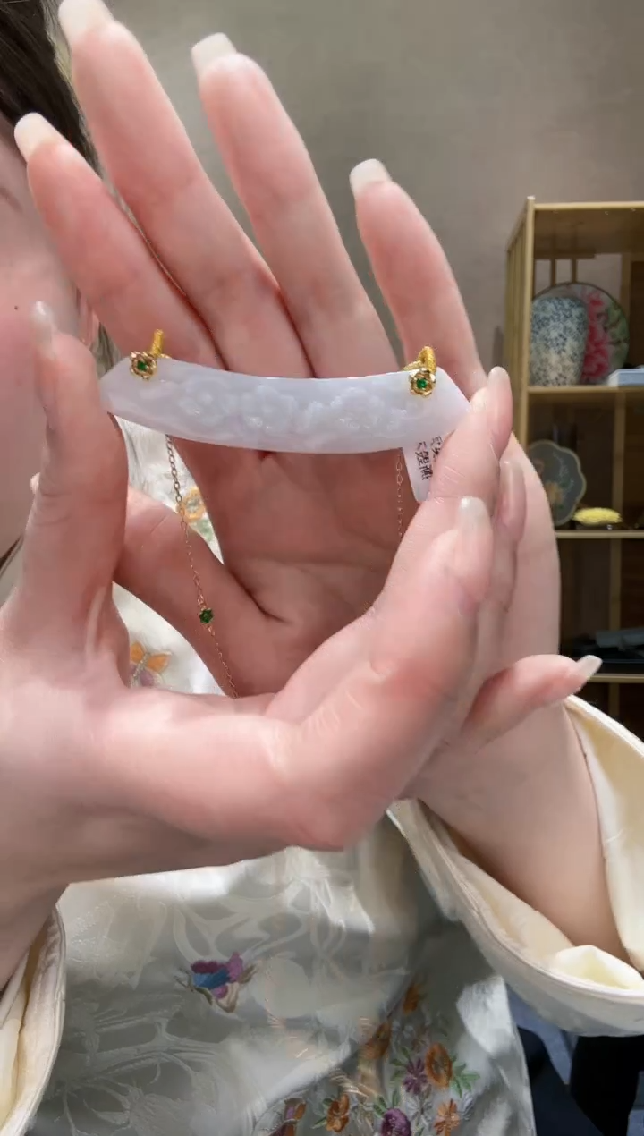 【闪购商品】翡翠颈饰未镶嵌吊坠
