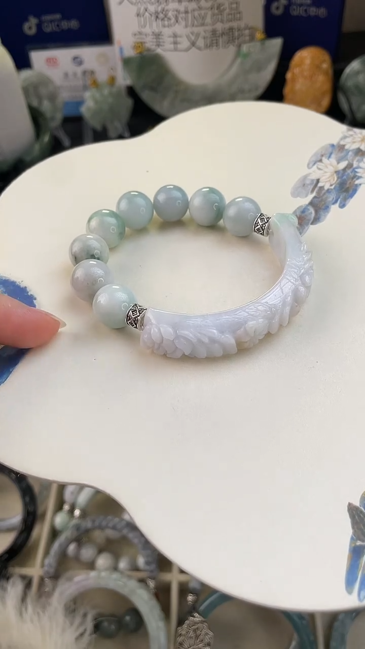 未镶嵌手链翡翠手工定制主默认微瑕播介绍为准