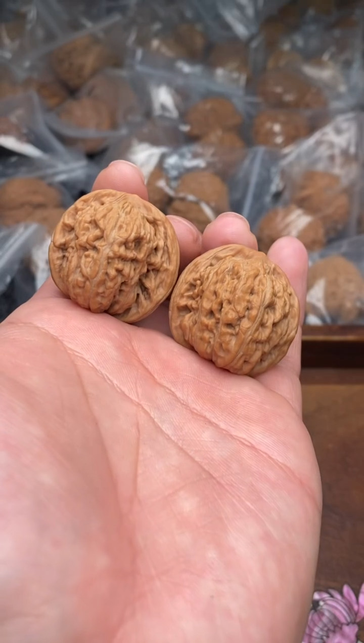 【闪购商品】文玩核桃把件G62号32尺四座楼