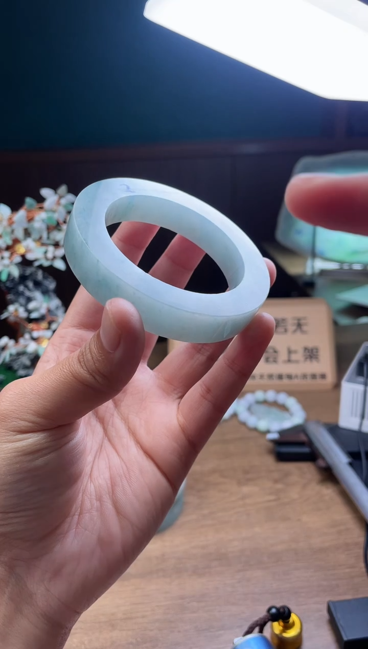 【闪购商品】定制翡翠手镯未镶嵌定制