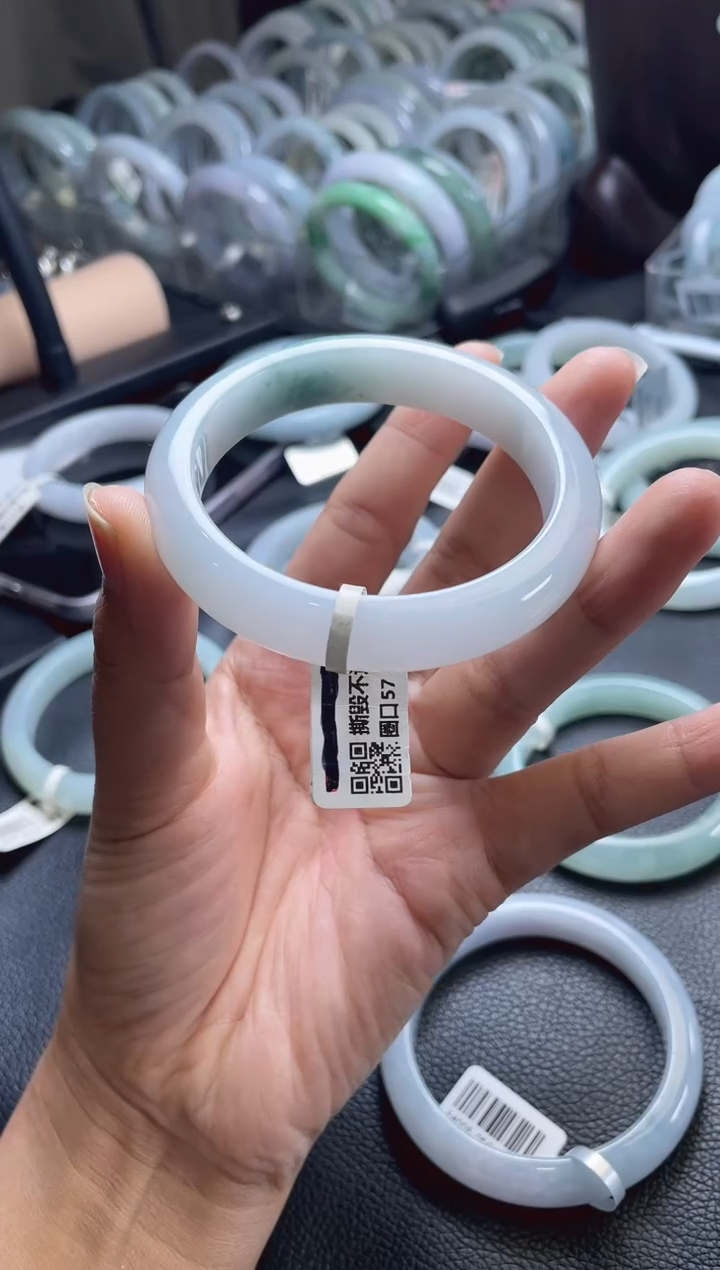 未镶嵌手镯翡翠正圈57圈口，07