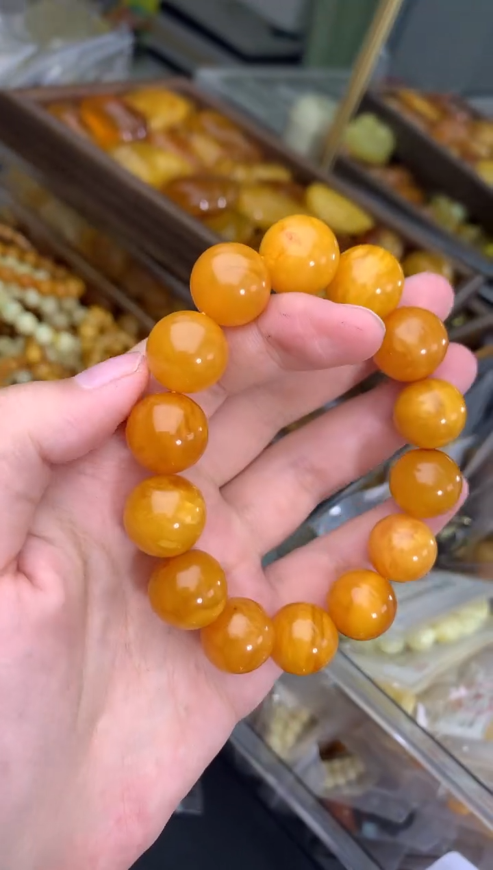 蜜蜡未镶嵌珠宝奇石84