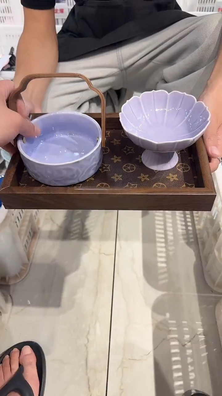 瓷片微瑕商品，介意勿拍 盘