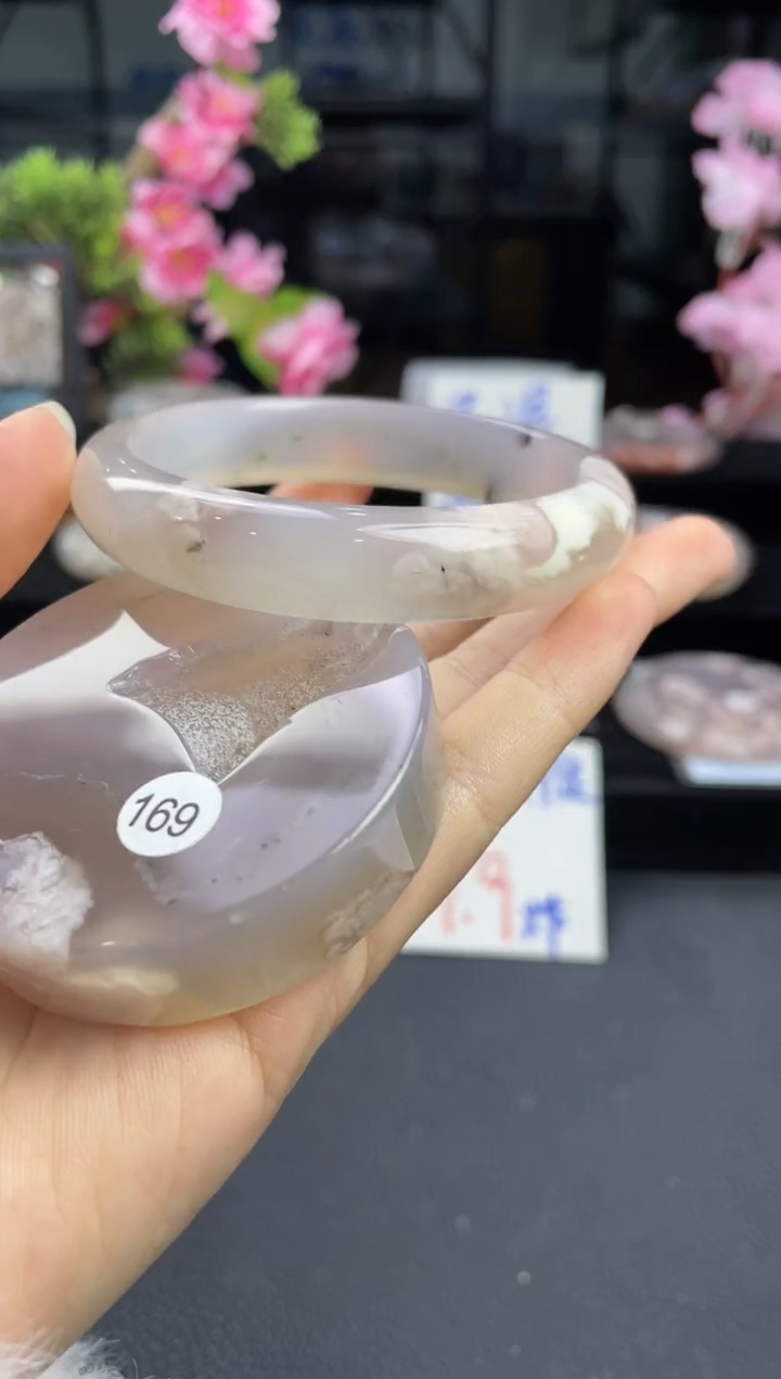 【闪购商品】石英质玉手镯未镶嵌169/57