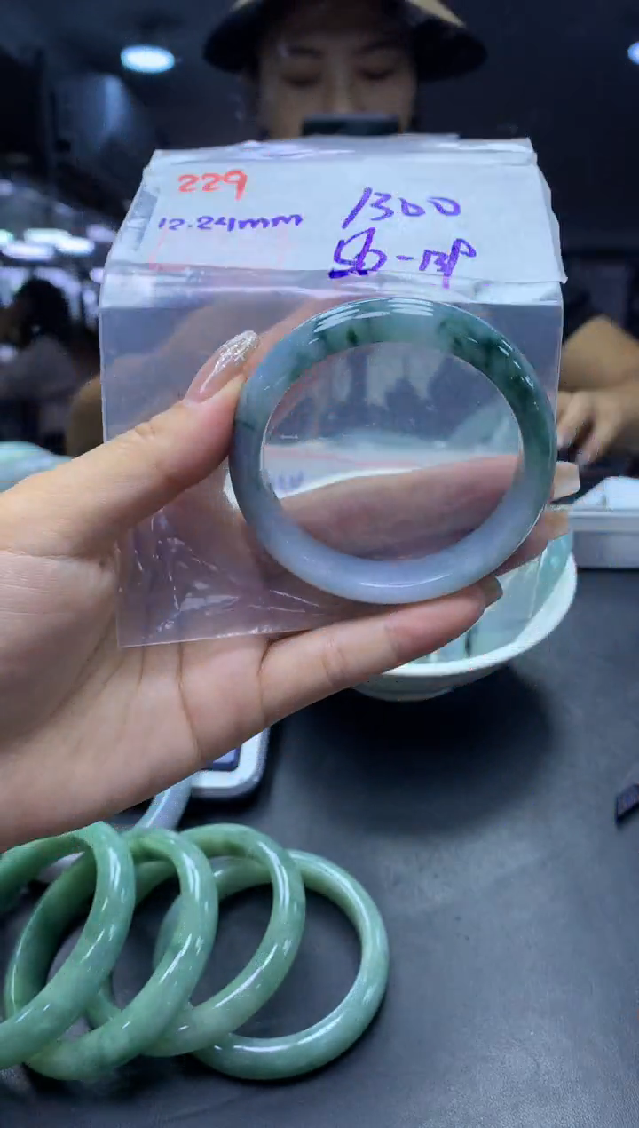 未镶嵌定制翡翠229手镯56+1300元+拍一发一