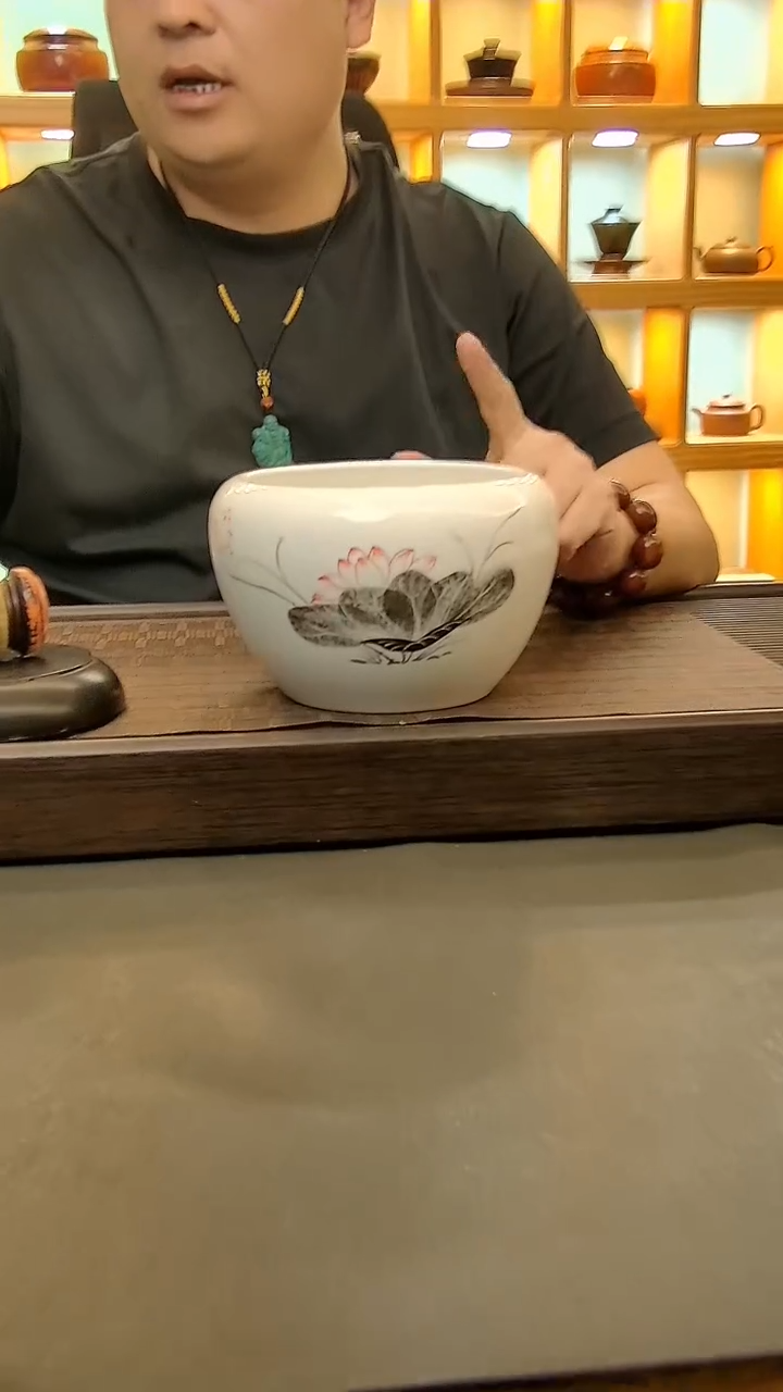 茶盏691.。。。。。。。