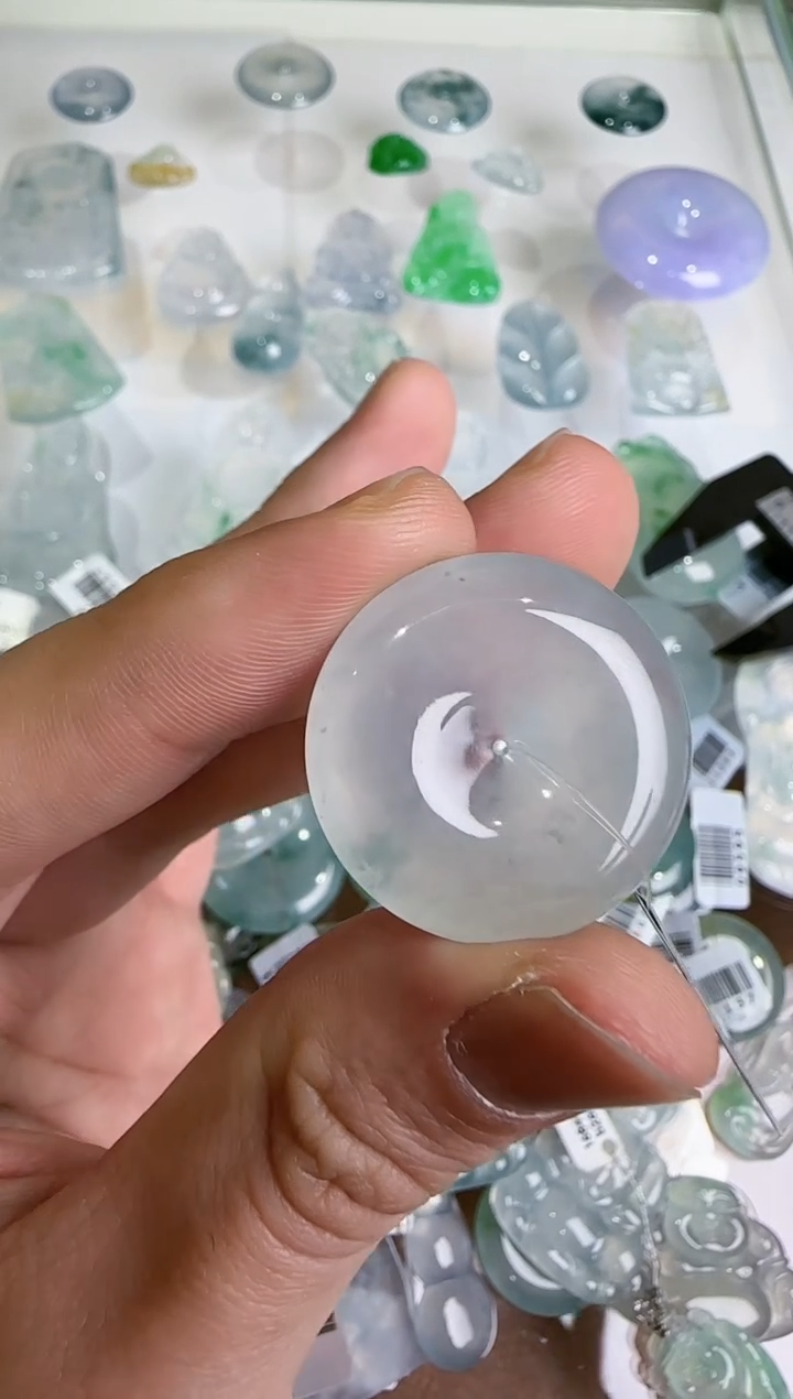 【闪购商品】翡翠吊坠(不含链)未镶嵌···