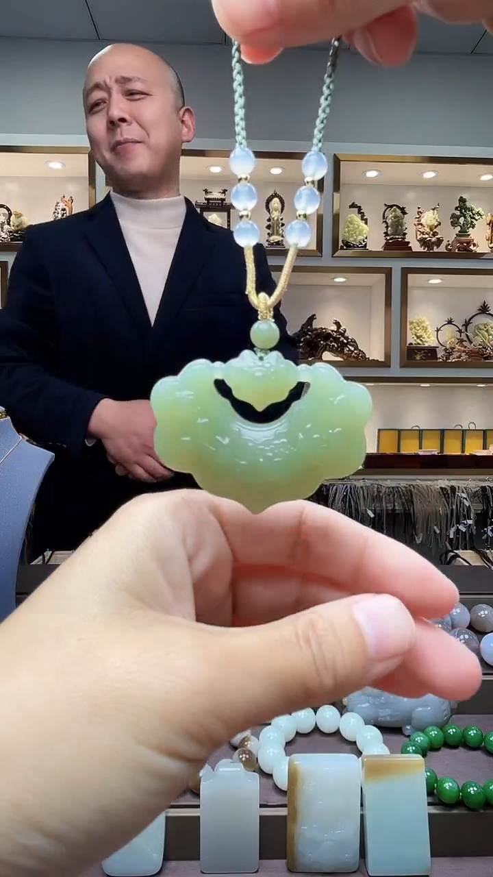 【闪购商品】和田玉颈饰未镶嵌苏1