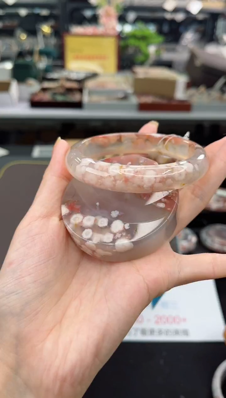 【闪购商品】石英质玉手镯未镶嵌63圈口（赠品镯心）6821092