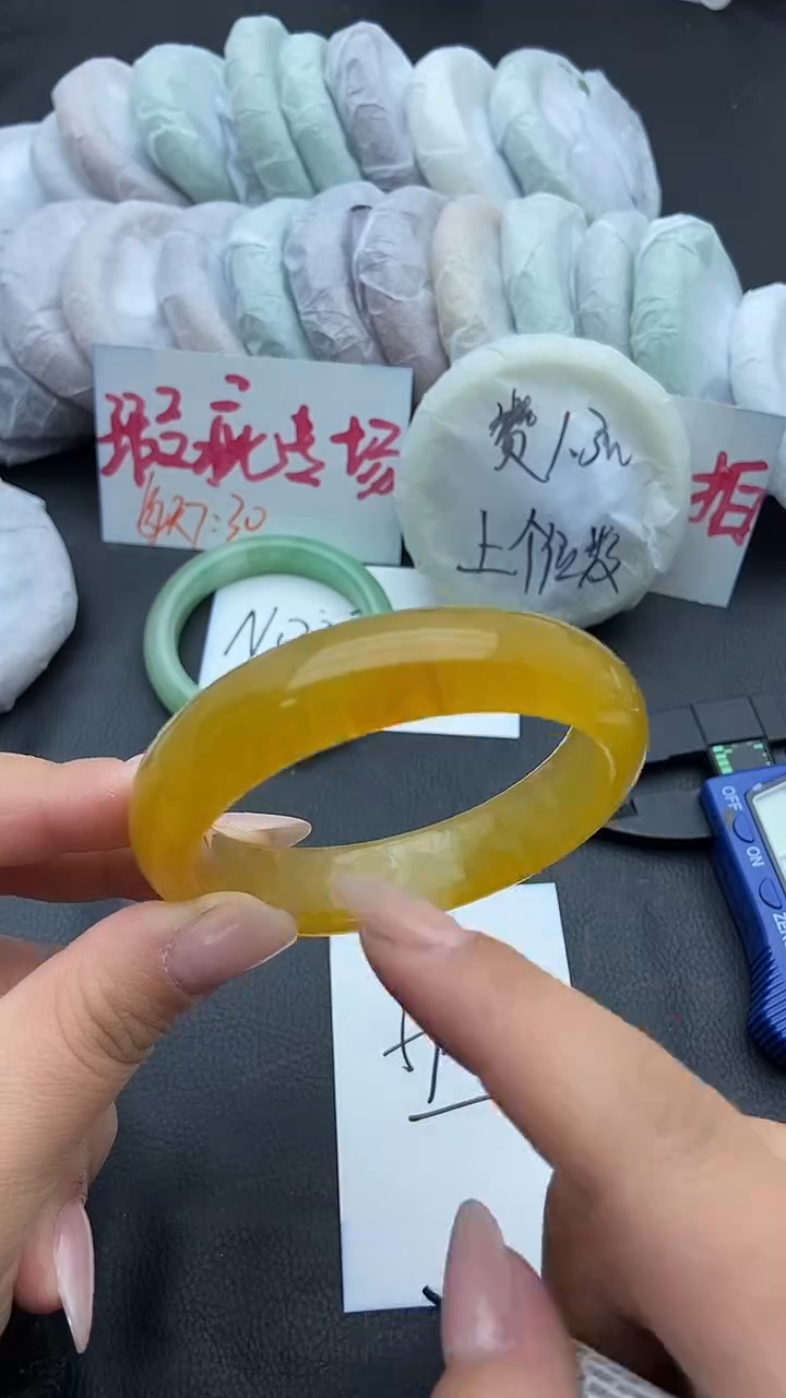 未镶嵌手镯石英质玉83+57/58