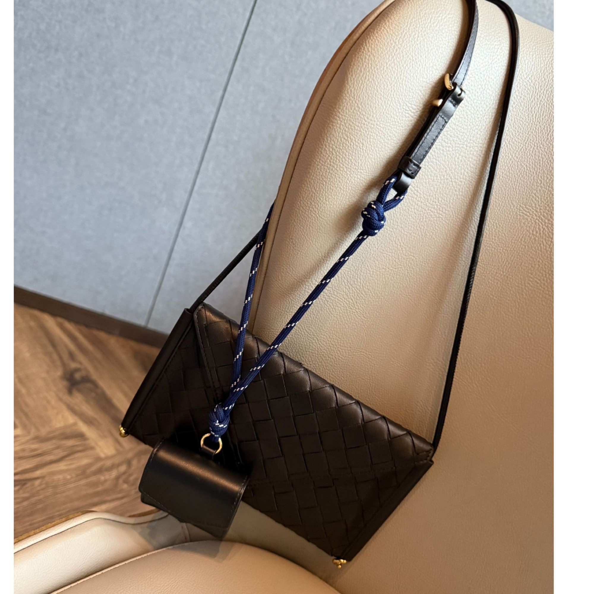 COCOLINDA | 牛皮编织信封包护照包 B2456