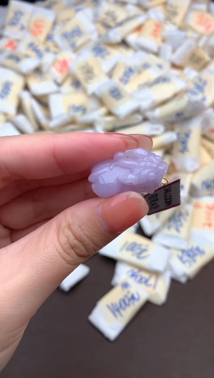 【闪购商品】翡翠挂件未镶嵌一