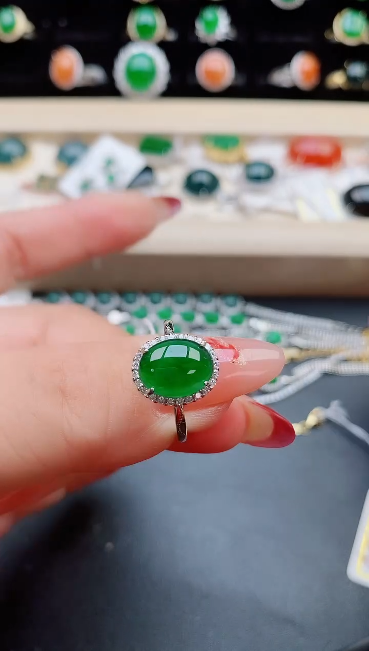 【闪购商品】翡翠戒指银S925镶嵌8550
