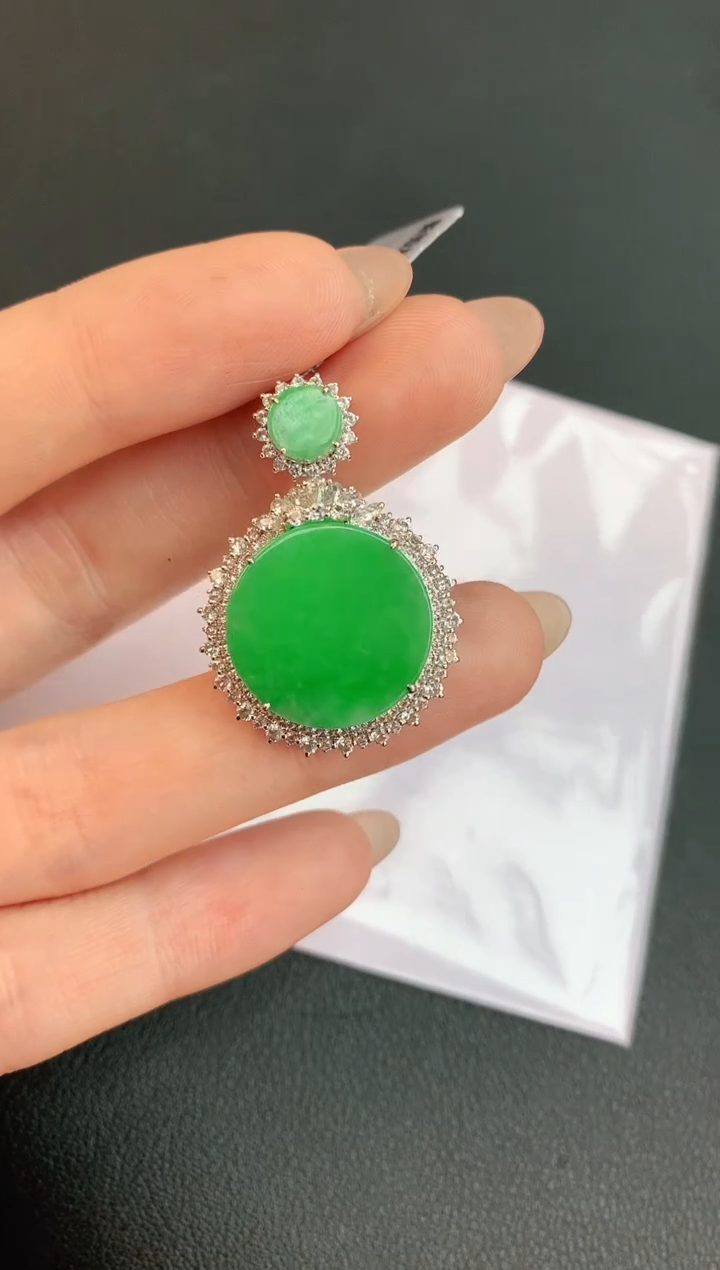 【闪购商品】翡翠颈饰18K金镶嵌赠礼盒证书 珍珍