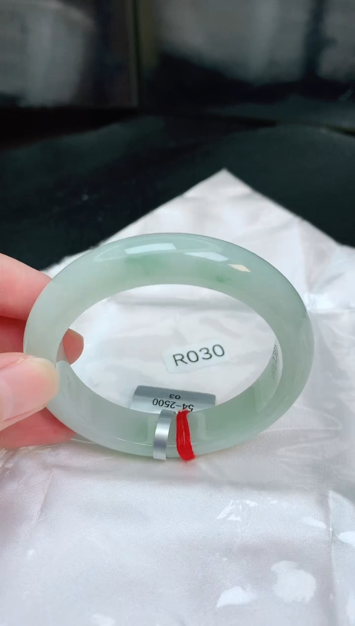 【闪购商品】翡翠手镯未镶嵌缅甸天然A货翡翠