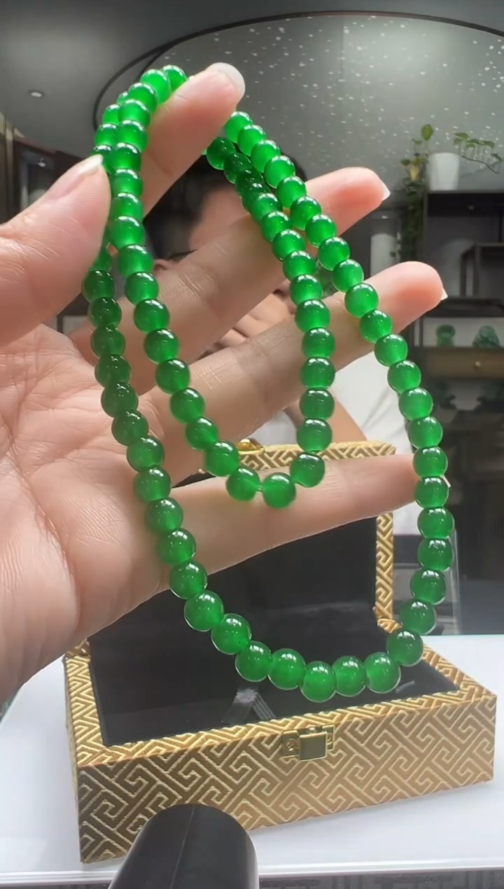 颈饰未镶嵌翡翠2025-10-23-45