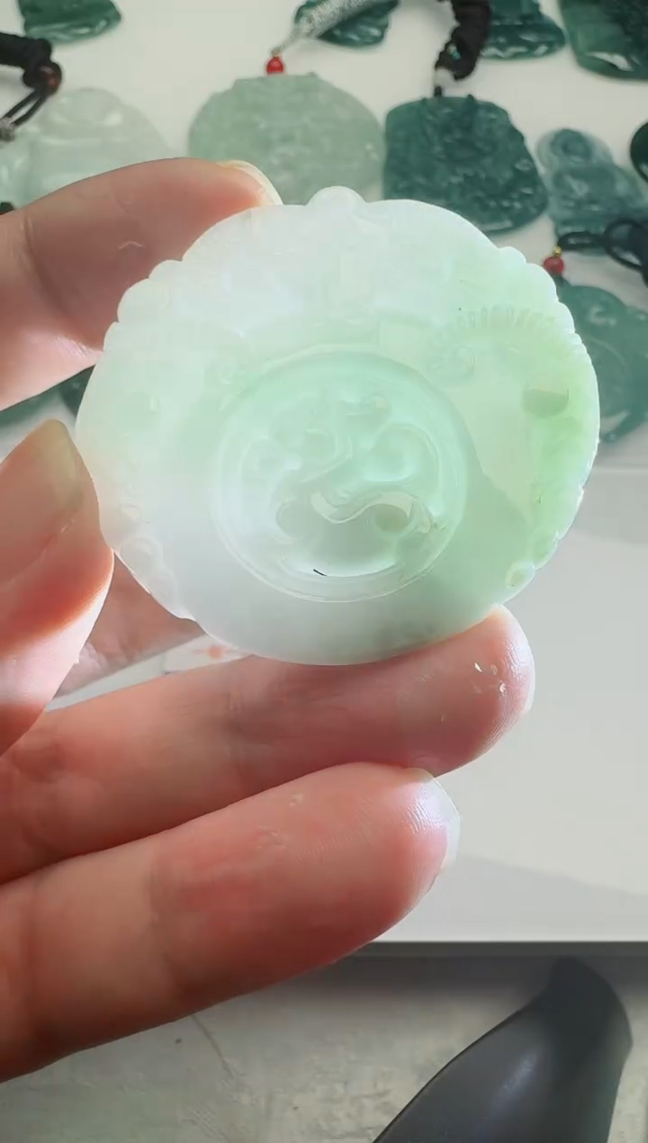 【闪购商品】翡翠吊坠(不含链)未镶嵌1