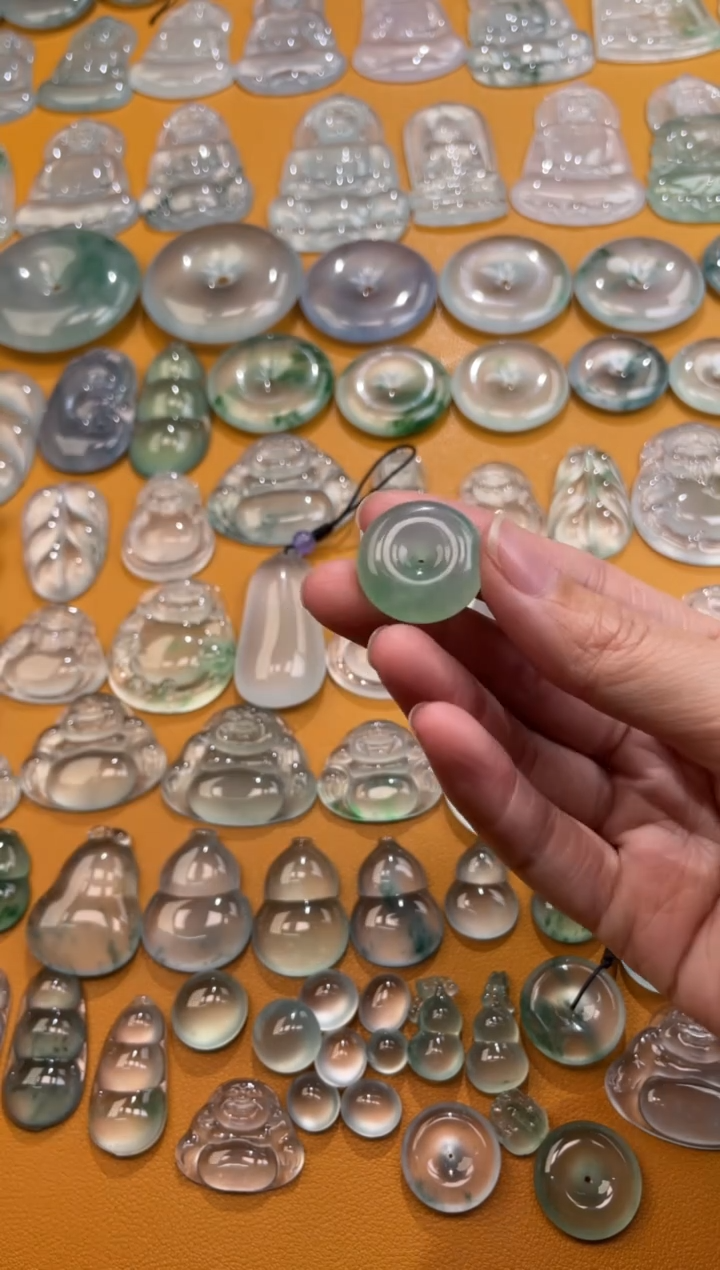 【闪购商品】翡翠吊坠(不含链)未镶嵌平阿卡你20.8 8.2