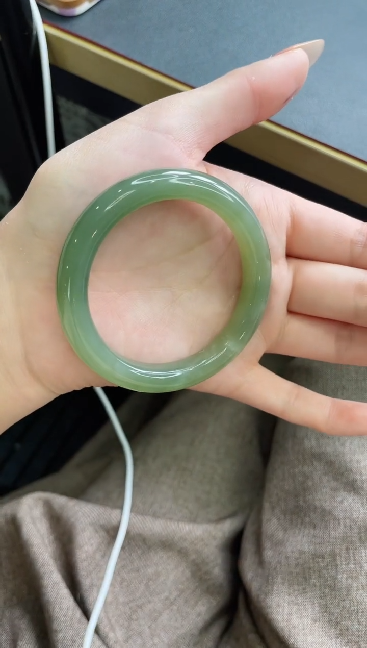 【闪购商品】和田玉手镯未镶嵌13/54.4