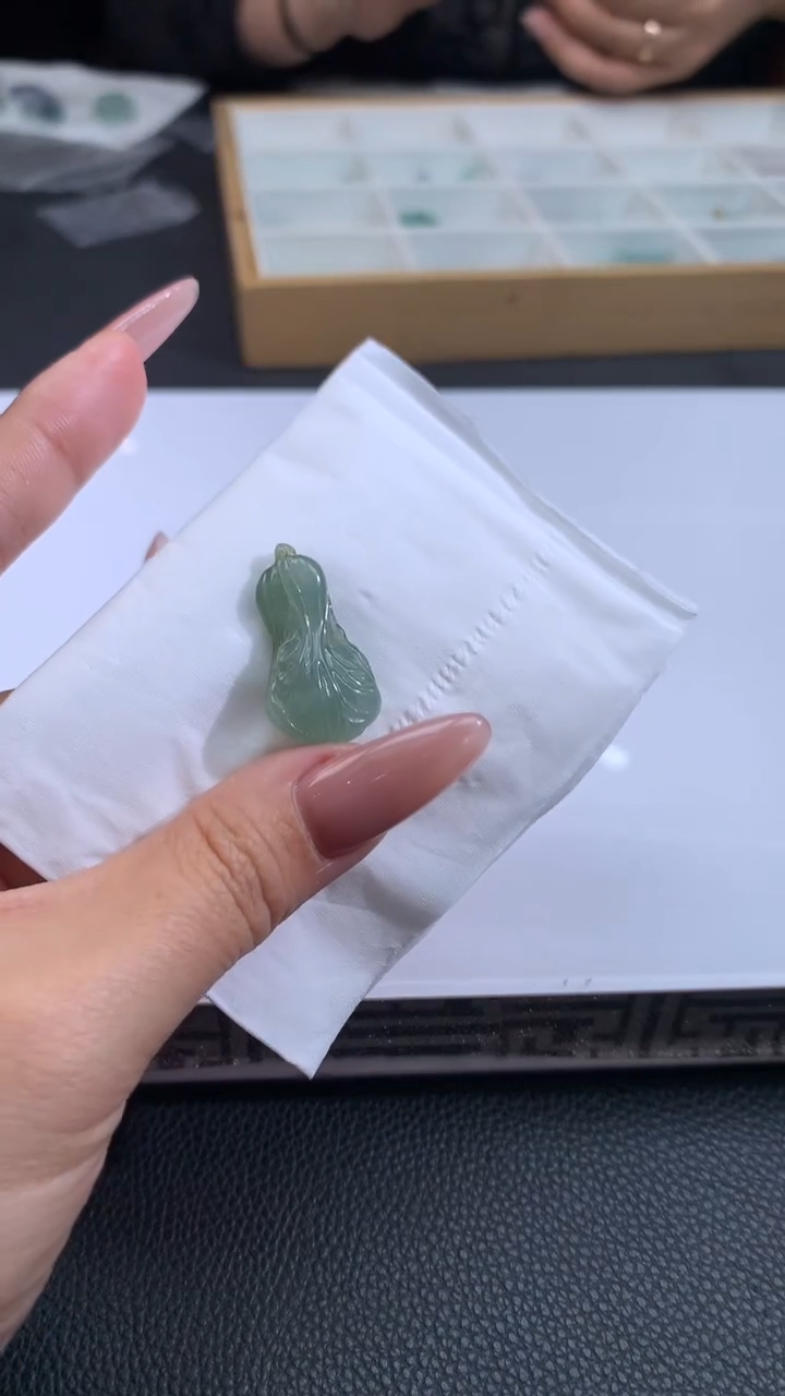 【闪购商品】定制翡翠未镶嵌翡翠