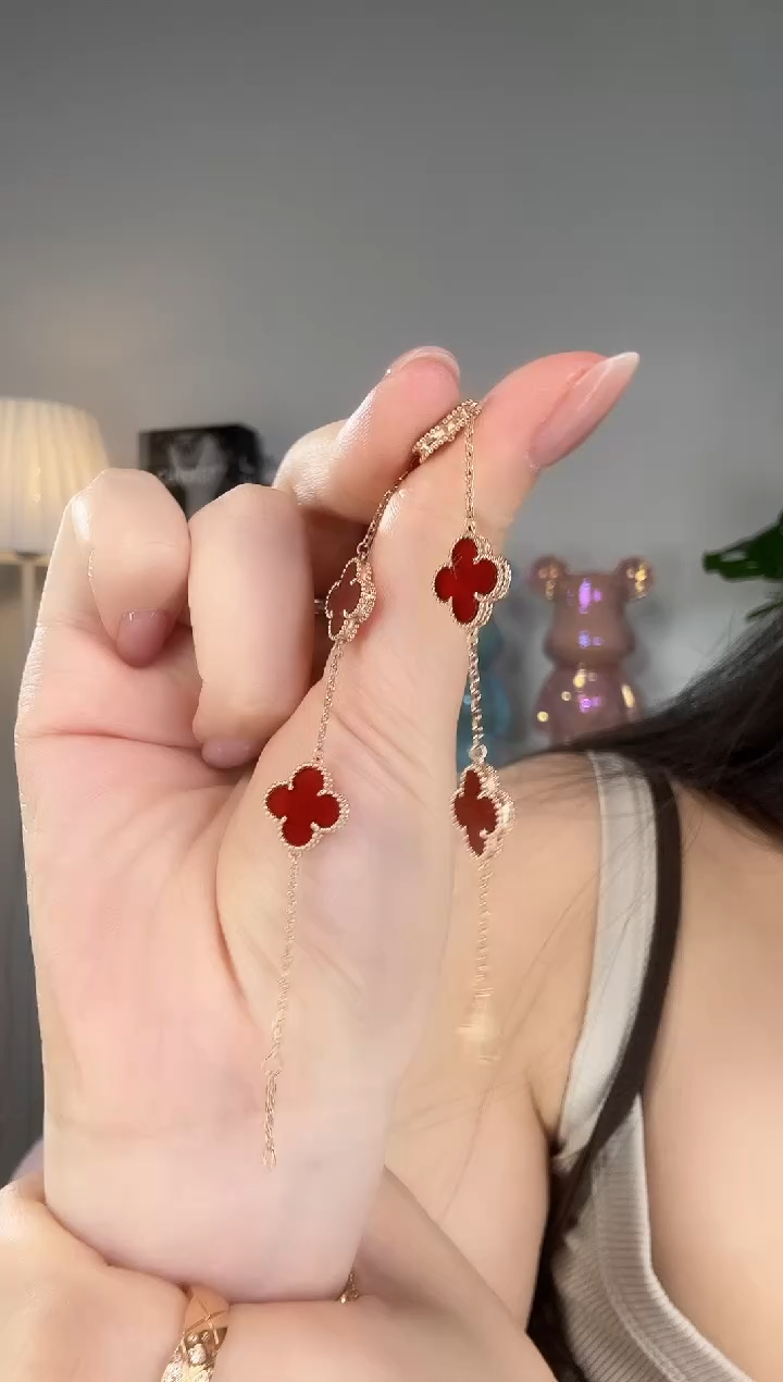 18K金镶嵌手链玛瑙/玉髓18K红玛瑙手链