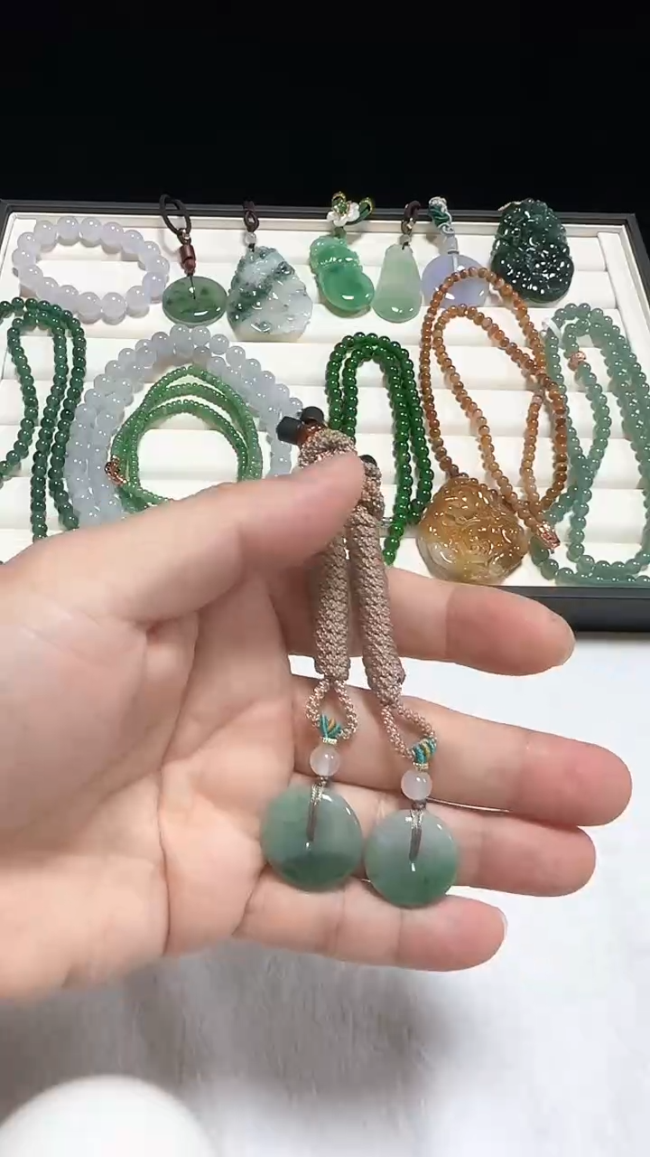 翡翠把件未镶嵌缅甸翡翠