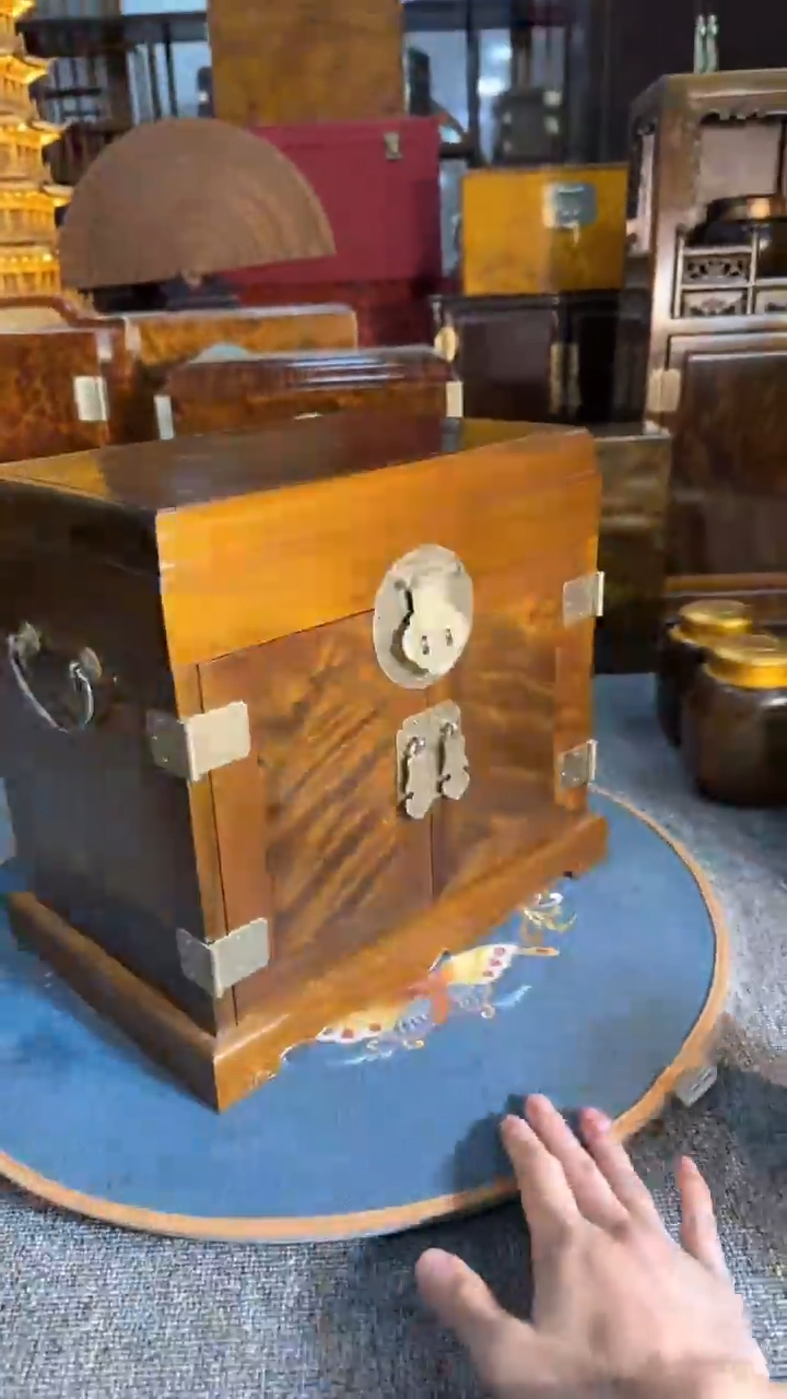 【闪购商品】乌木类成套家具阴沉官皮箱 s81