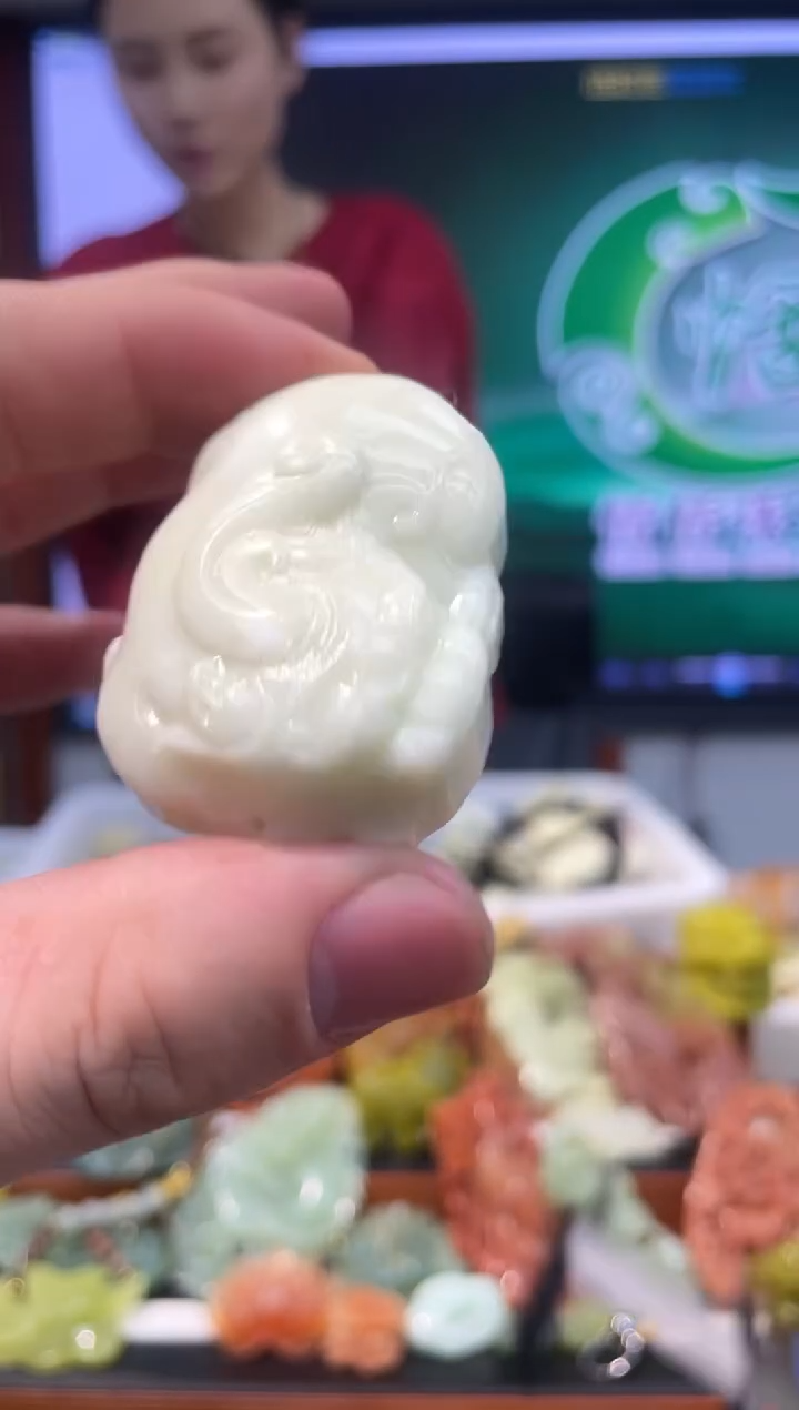 【闪购商品】岫玉吊坠未镶嵌·多样性发货*拍一发一