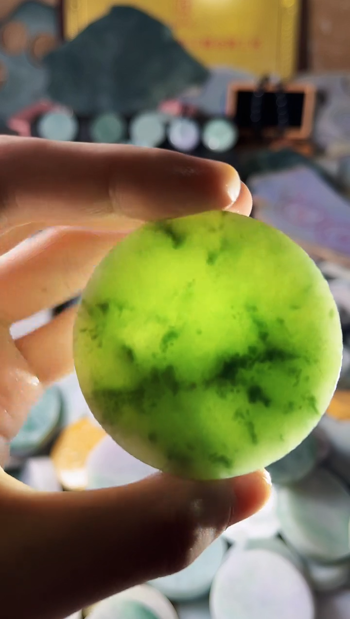 【闪购商品】翡翠颈饰未镶嵌A货吴平813