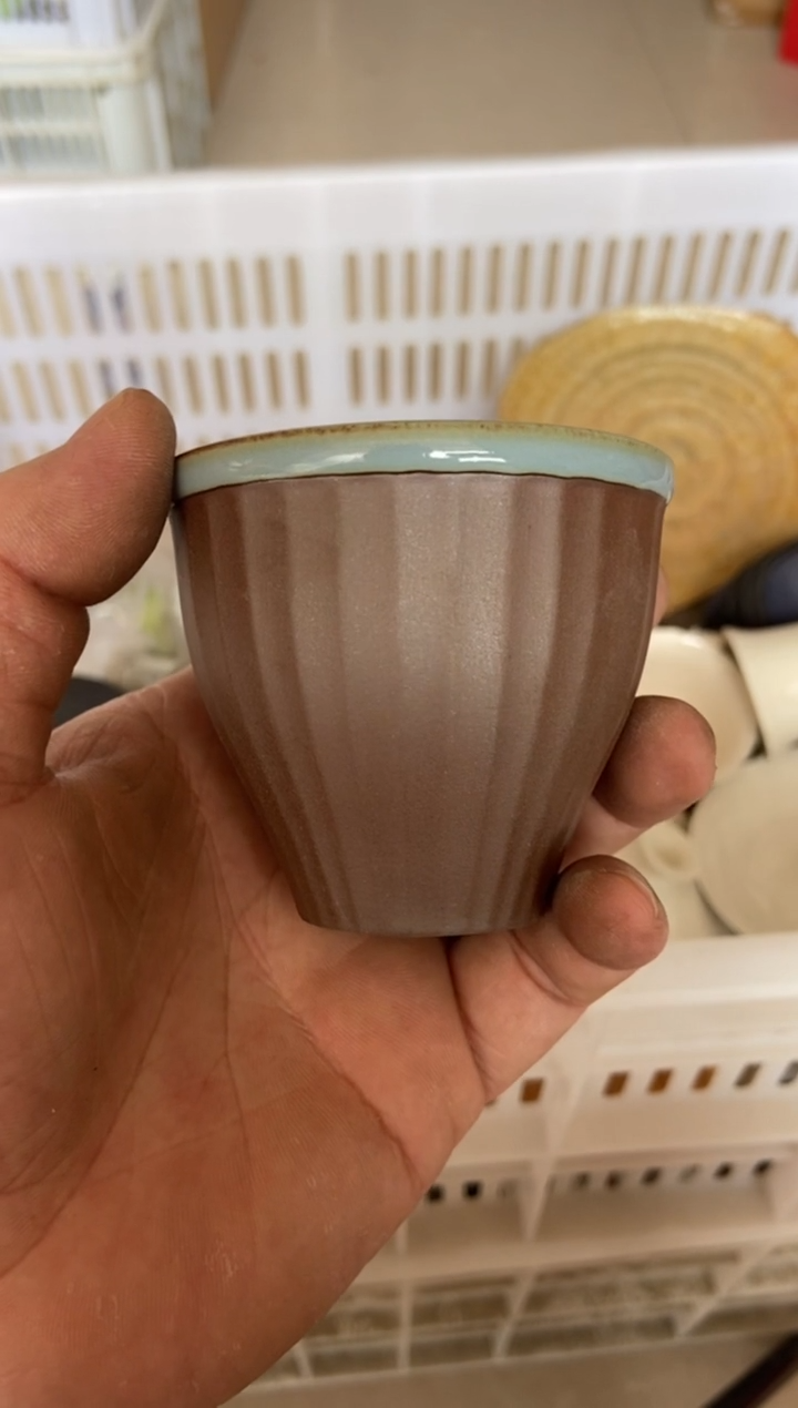 无运费险有瑕疵的摄影的产品有使用过的痕迹有点脏介意勿拍