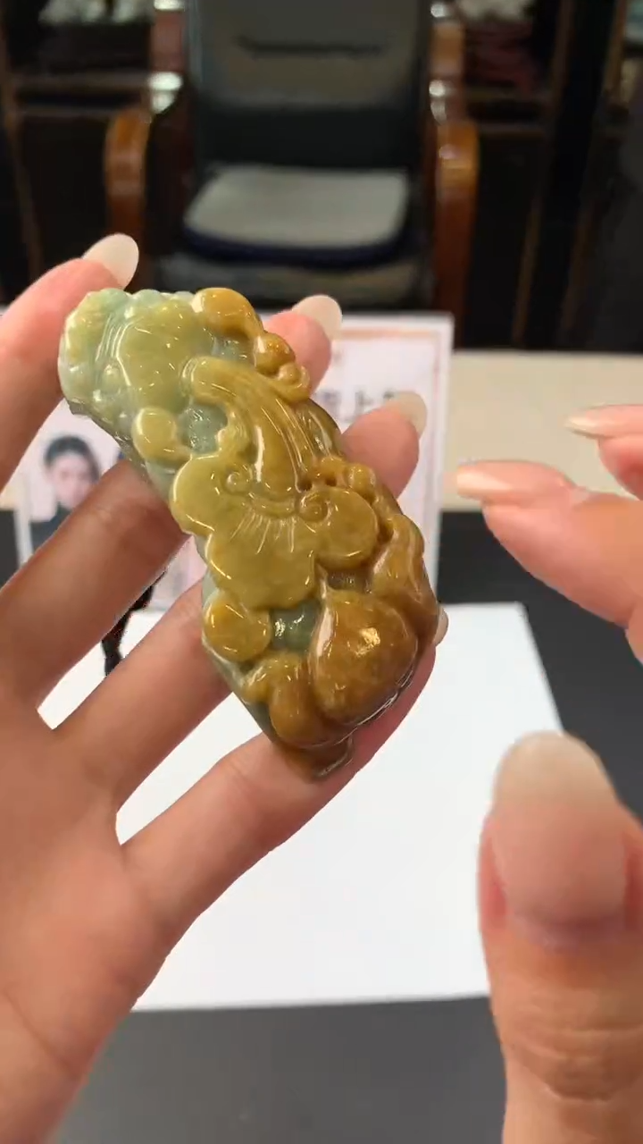 【闪购商品】定制翡翠未镶嵌不退不换CMH1件-A