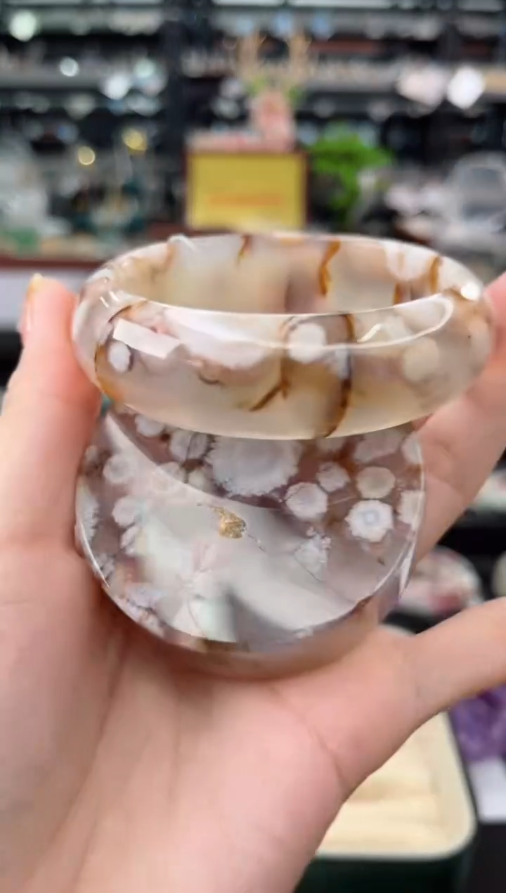 【闪购商品】石英质玉手镯未镶嵌59圈口（赠送镯心）6681152