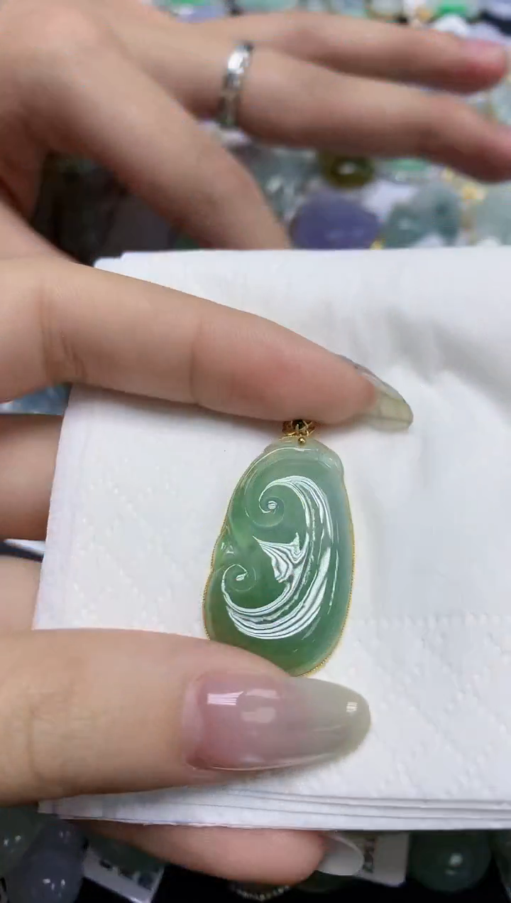 【闪购商品】翡翠18K金镶嵌颈饰天然缅甸翡翠A货