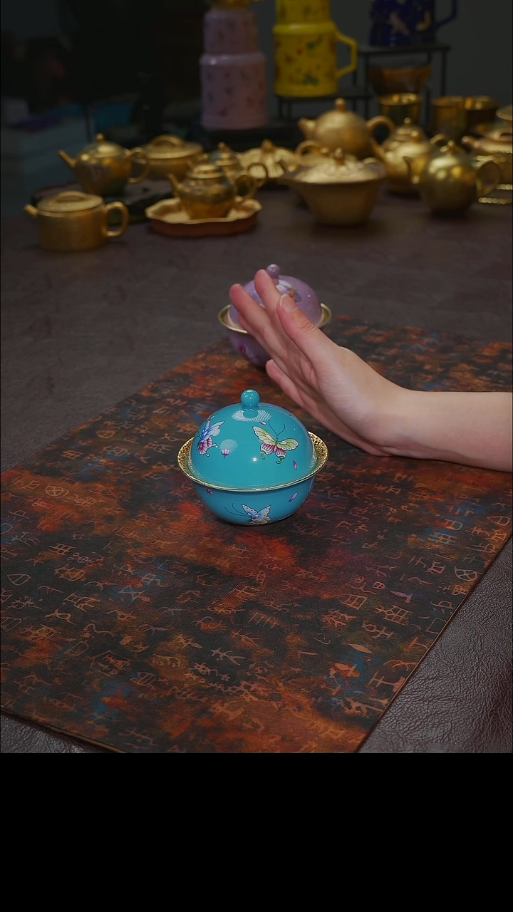 杯【宜景窑松石蓝蝶舞鎏金系列】盖碗