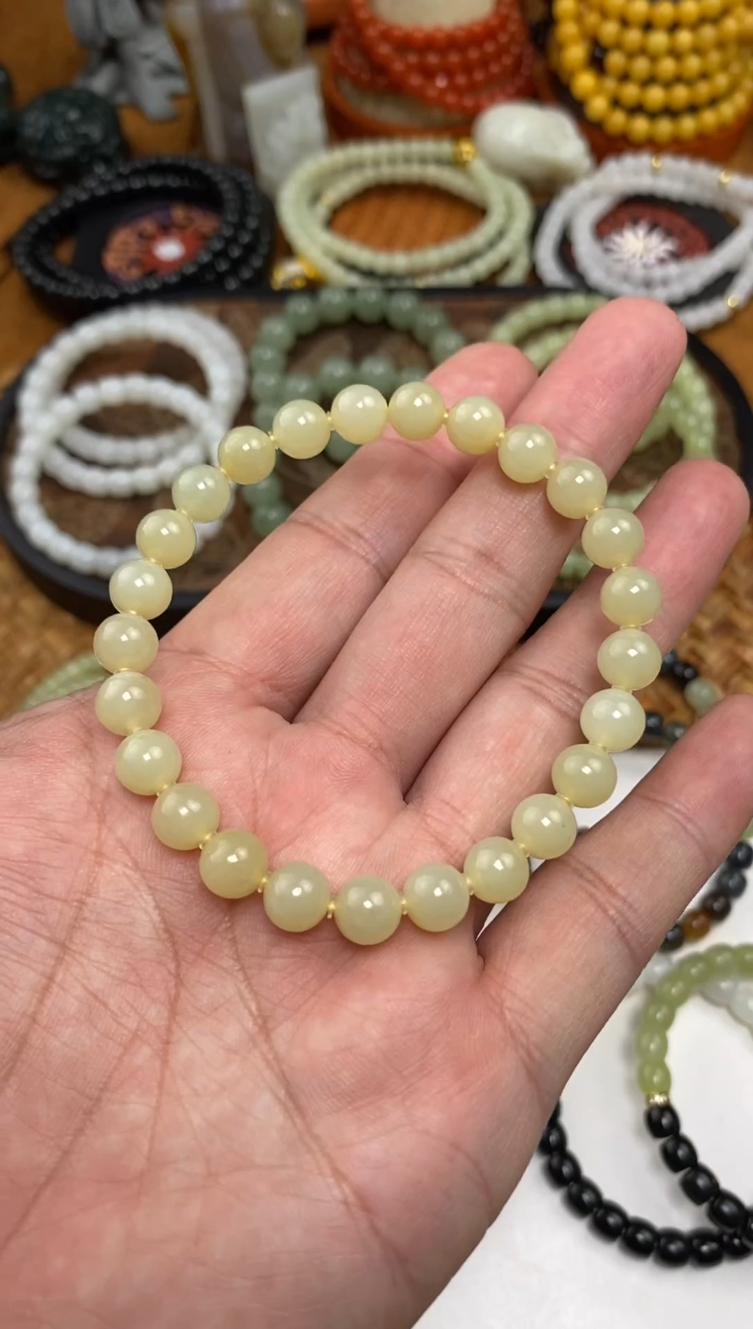 颈饰未镶嵌和田玉手串