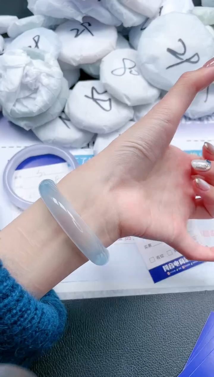 【闪购商品】石英质玉手镯未镶嵌 冰冰蓝手镯-55