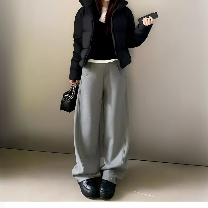 简约舒适云朵裤女秋冬新款加绒立体剪裁垂感弯刀阔腿裤卫裤W25420