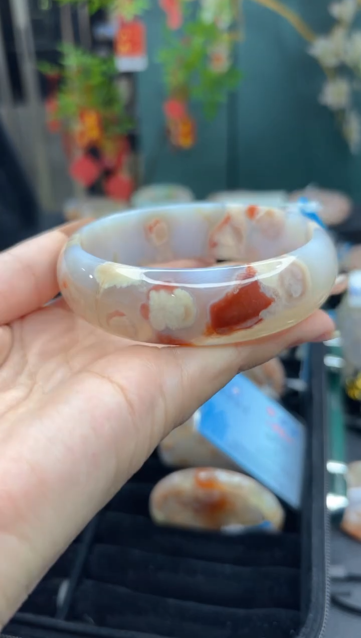 【闪购商品】石英质玉手镯未镶嵌665（68圈）