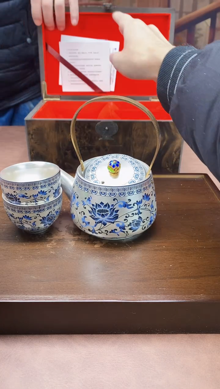 【闪购商品】@@@@@@@@@提梁银壶一套