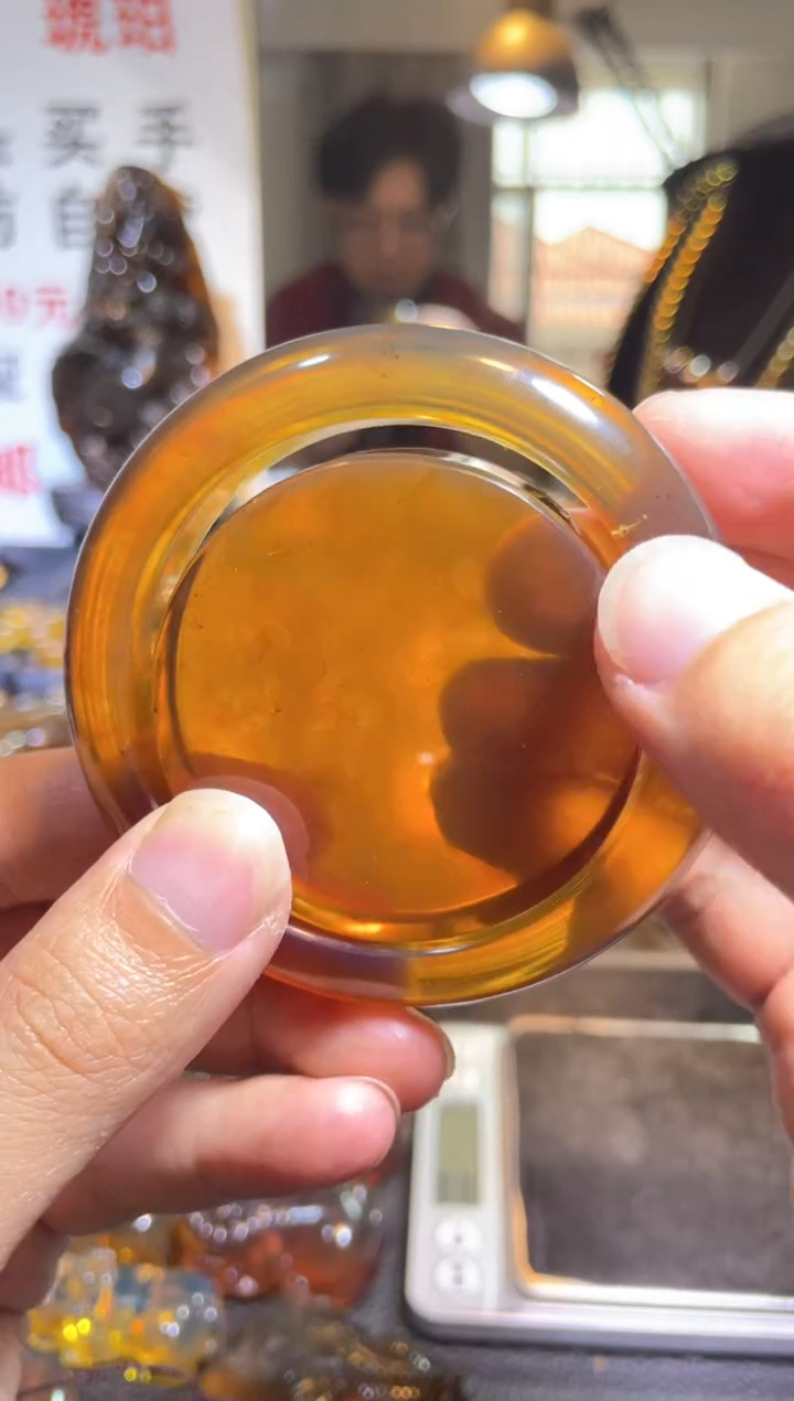 【闪购商品】琥珀裸石未镶嵌金棕珀 55圈口手镯