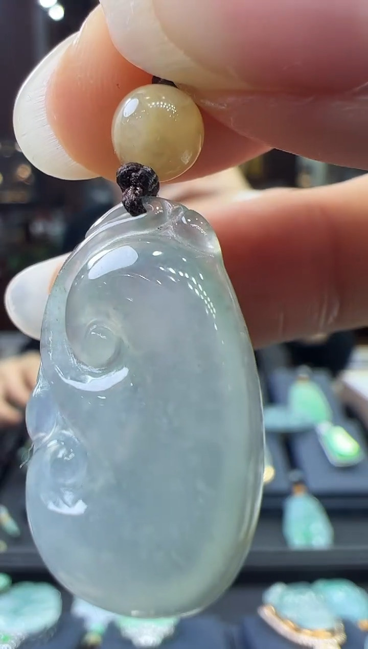 【闪购商品】翡翠挂件未镶嵌如意手机挂