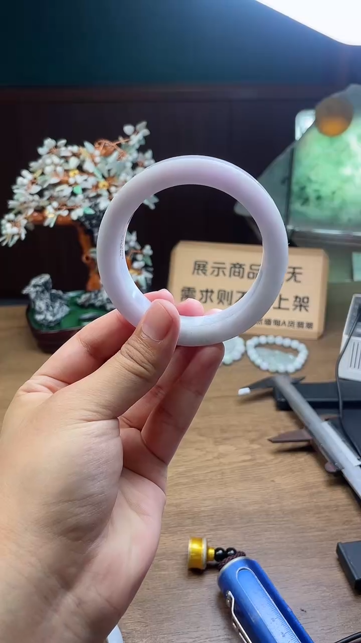 定制翡翠手镯未镶嵌定制