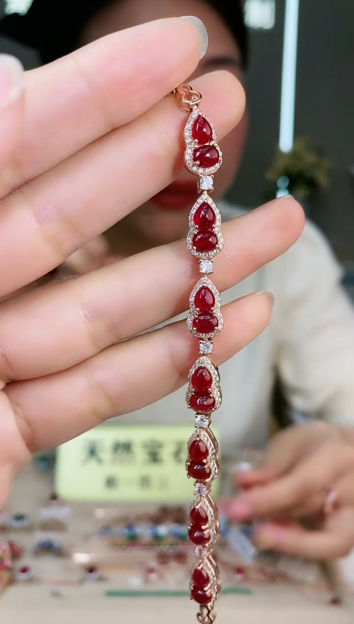 【闪购商品】红宝石手链银S925镶嵌手链