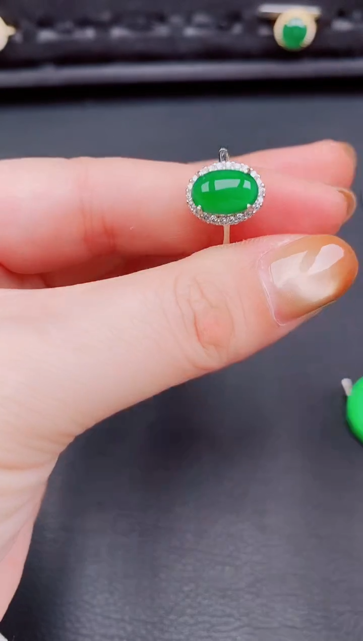 【闪购商品】翡翠戒指银S925镶嵌天然a货翡翠209