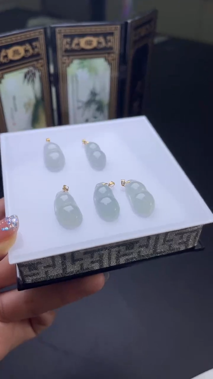 【闪购商品】翡翠吊坠(不含链)18K金镶嵌94#-A1-1676多样性发一件