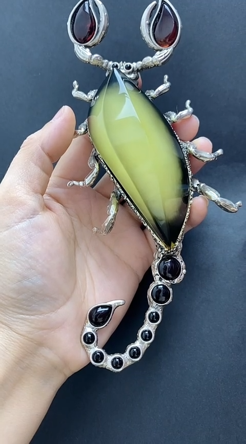 【闪购商品】琥珀裸石银S925镶嵌琥珀胸针